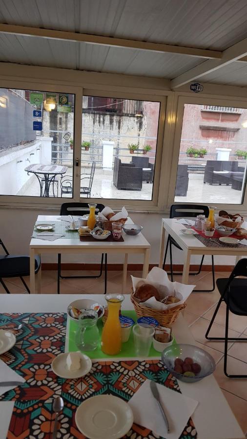B&B Soriano44 Napoli Bagian luar foto