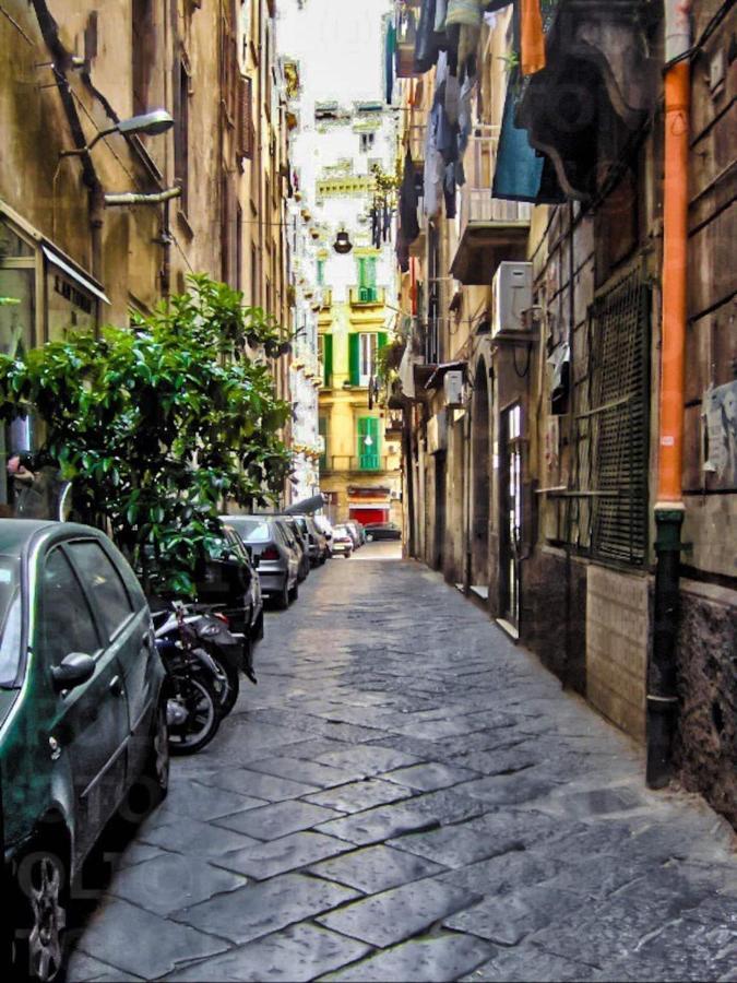 B&B Soriano44 Napoli Bagian luar foto