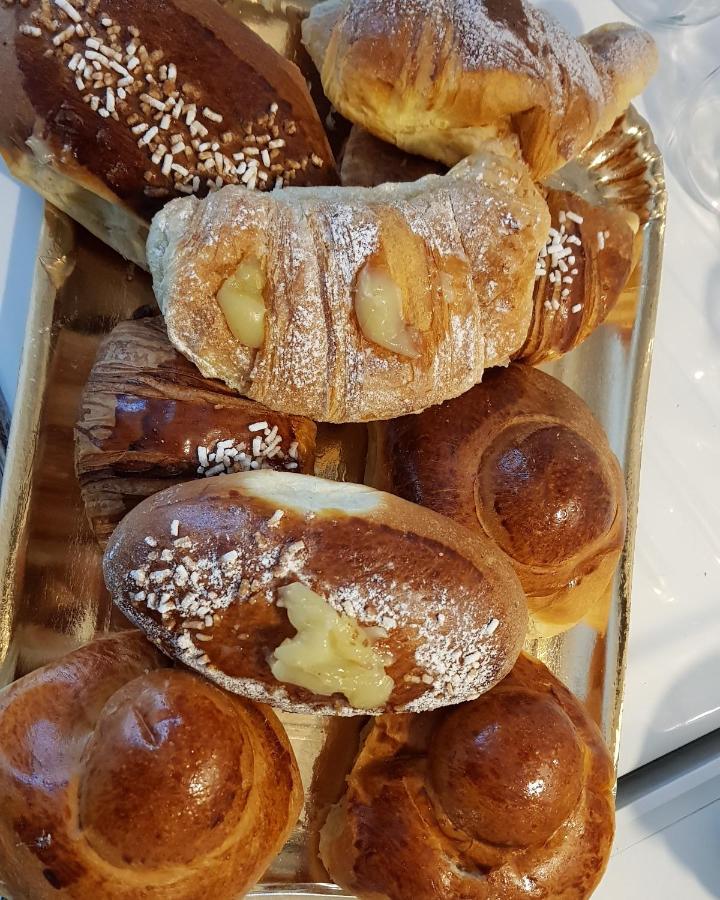 B&B Soriano44 Napoli Bagian luar foto