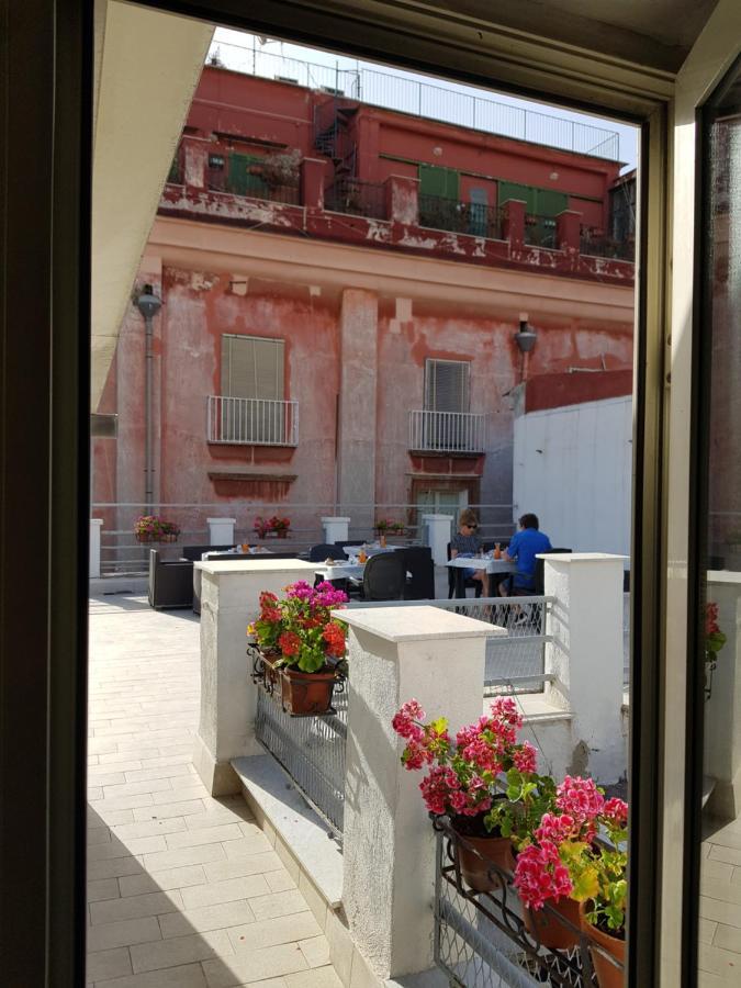 B&B Soriano44 Napoli Bagian luar foto