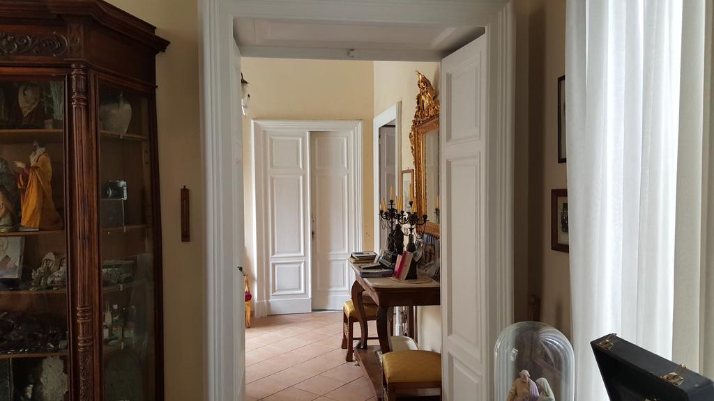 B&B Soriano44 Napoli Bagian luar foto
